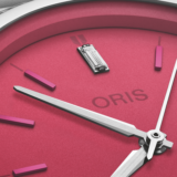 Oris ProPilot X Miss Piggy: un reloj hot pink